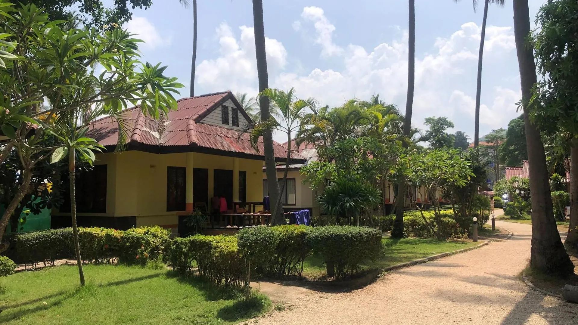 Moonwalk Lanta Resort Ko Lanta Thailand